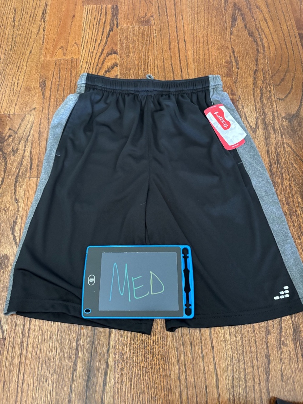 Boys Athletic Shorts Size M